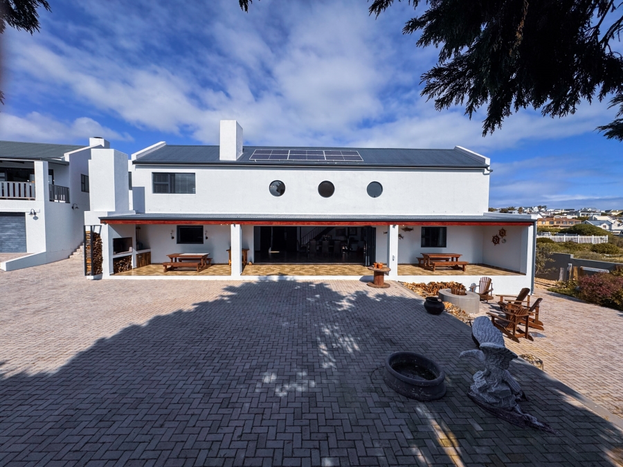 5 Bedroom Property for Sale in Myburgh Park Western Cape